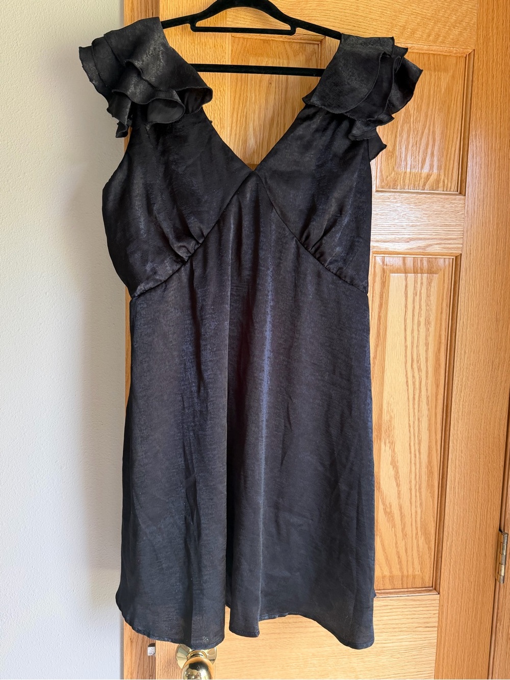 Arula Black Satin Lined Ruffled Mini Dress with Tie-Back Chic LBD size A 1X